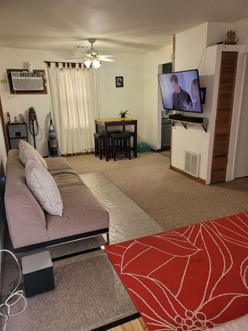 18237 Oakwood Avenue, Lansing, IL 60438