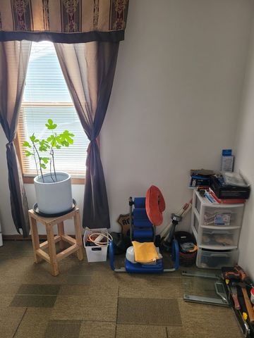 18237 Oakwood Avenue, Lansing, IL 60438