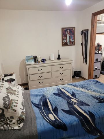 18237 Oakwood Avenue, Lansing, IL 60438