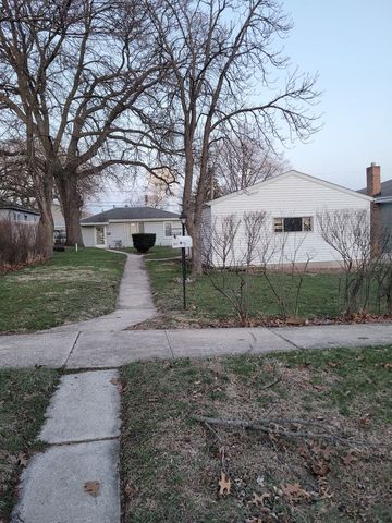 18237 Oakwood Avenue, Lansing, IL 60438