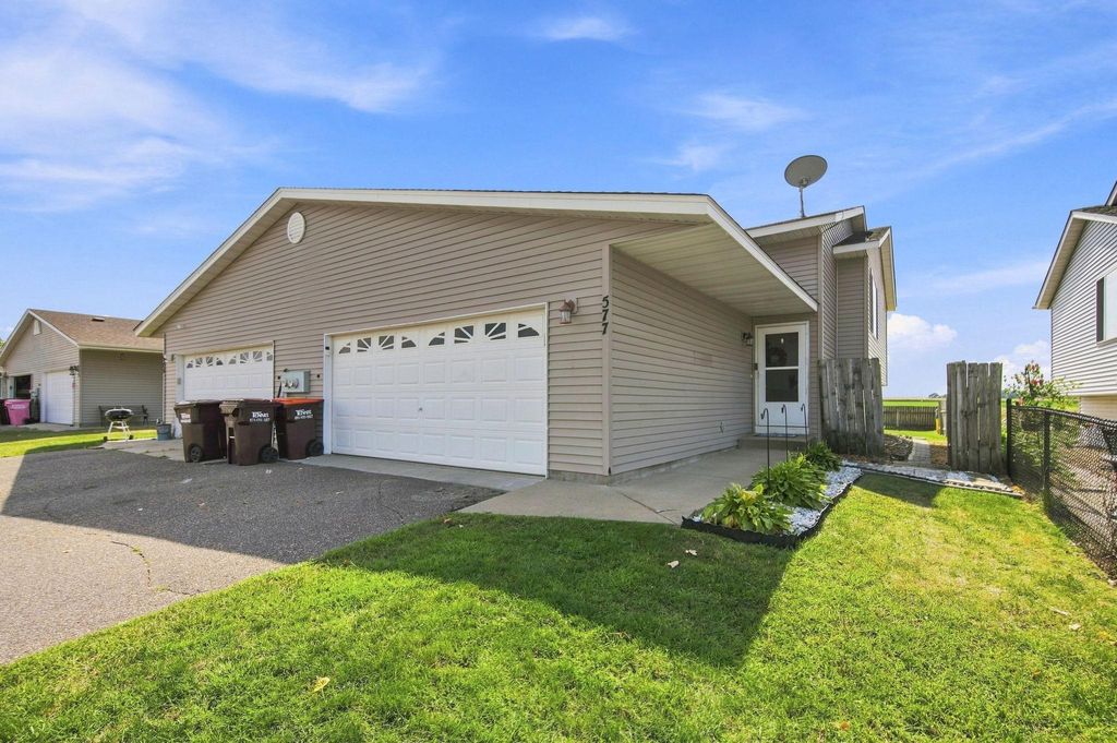 577 Kendall Drive, Hastings, MN 55033 — exterior