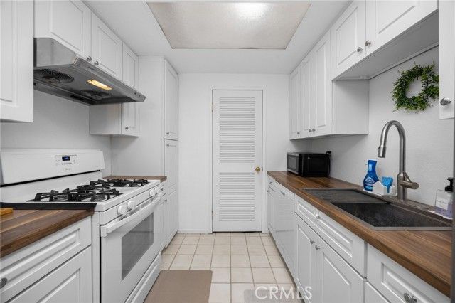 7750 Bolsa 28, Midway City, CA 92655