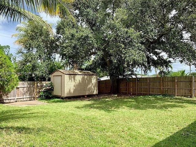 1905 N 47th Avenue, Hollywood, FL 33021