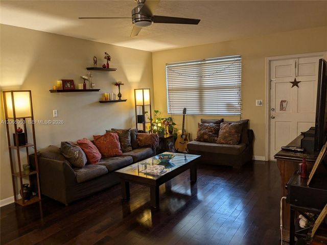 1905 N 47th Avenue, Hollywood, FL 33021