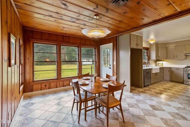 105 Teche Drive, Lafayette, LA 70503