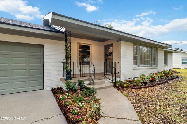 105 Teche Drive, Lafayette, LA 70503