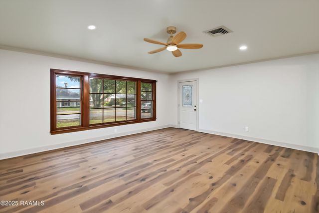 105 Teche Drive, Lafayette, LA 70503