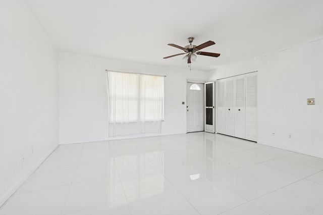 2009 SE Hideaway Circle, Port St. Lucie, Port St Lucie, FL 34952