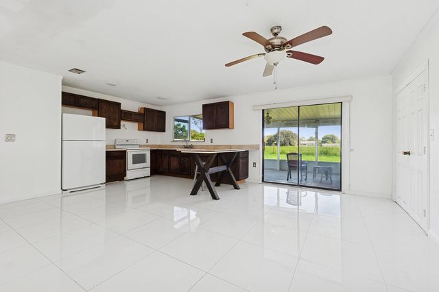 2009 SE Hideaway Circle, Port St. Lucie, Port St Lucie, FL 34952