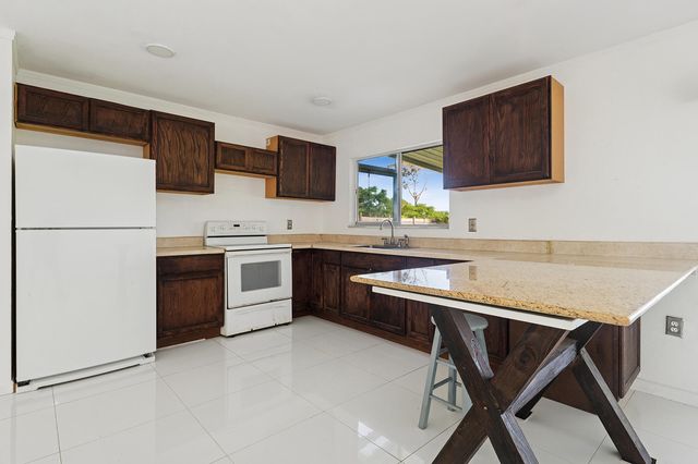 2009 SE Hideaway Circle, Port St. Lucie, Port St Lucie, FL 34952