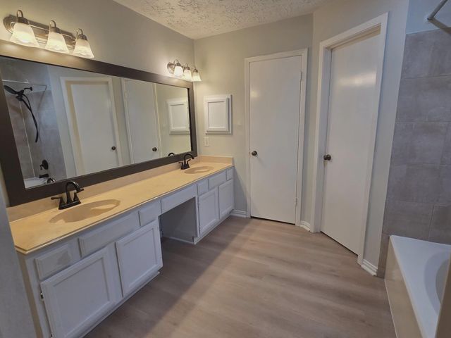 14315 Royal Hill Drive, Houston, TX 77083