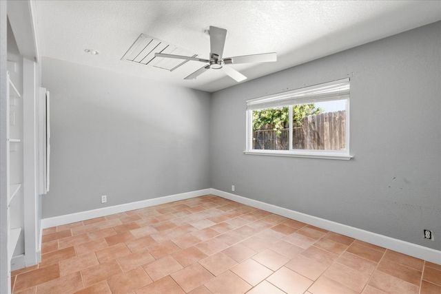 7943 Glen Stone Ave, Citrus Heights, CA 95610
