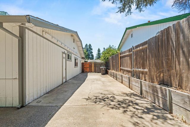 7943 Glen Stone Ave, Citrus Heights, CA 95610