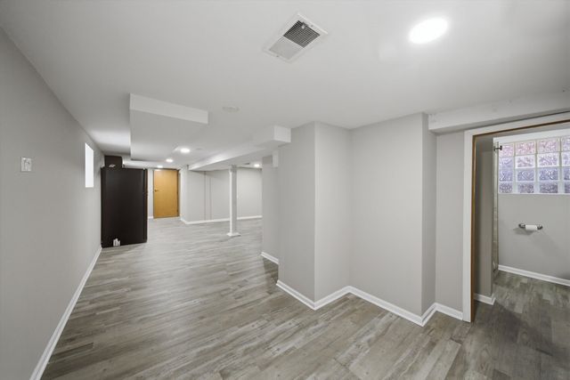 1113 S 7th Avenue, Maywood, IL 60153