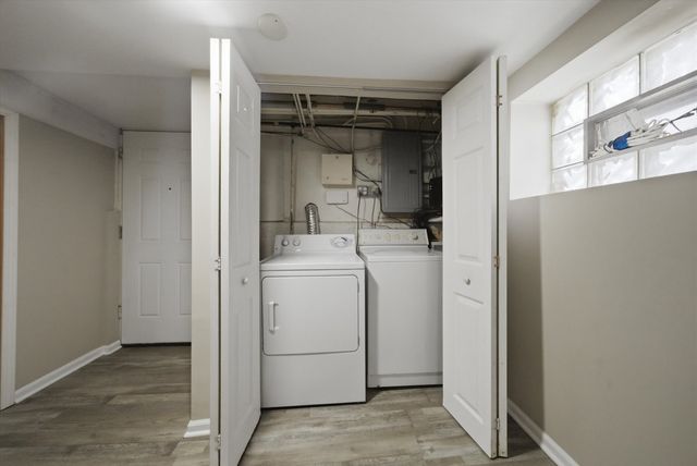 1113 S 7th Avenue, Maywood, IL 60153