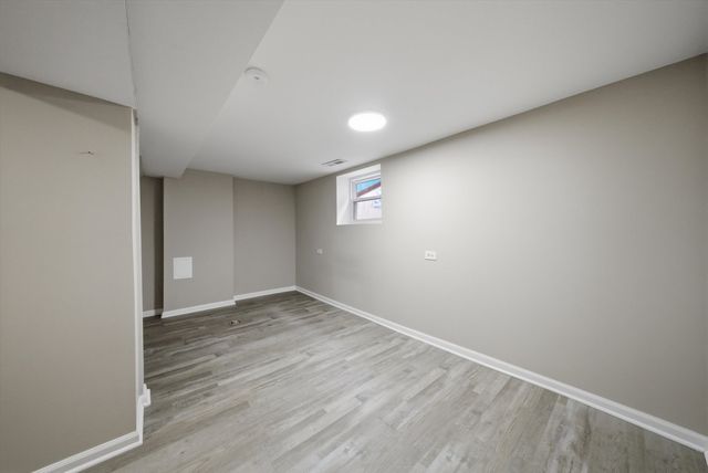 1113 S 7th Avenue, Maywood, IL 60153