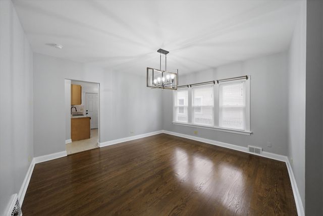 1113 S 7th Avenue, Maywood, IL 60153