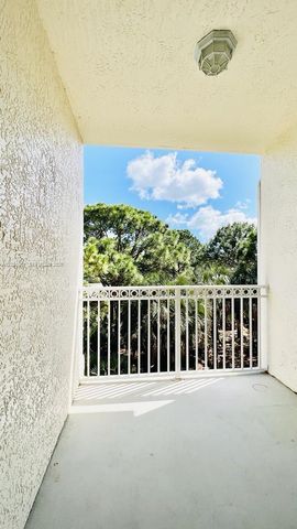 2304 E Myrtlewood Cir E 304, Palm Beach Gardens, FL 33418