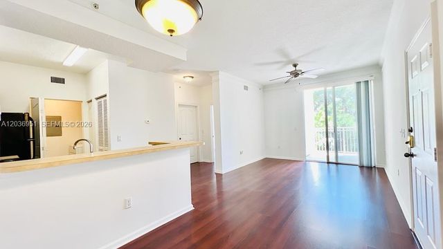 2304 E Myrtlewood Cir E 304, Palm Beach Gardens, FL 33418