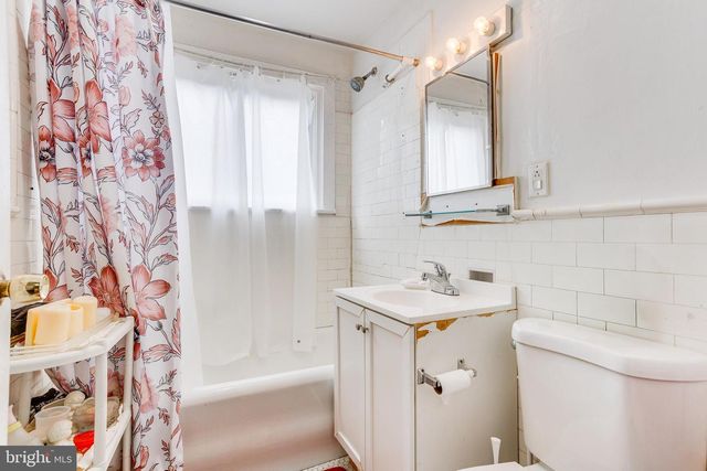 5914 W OXFORD ST, Philadelphia, PA 19151
