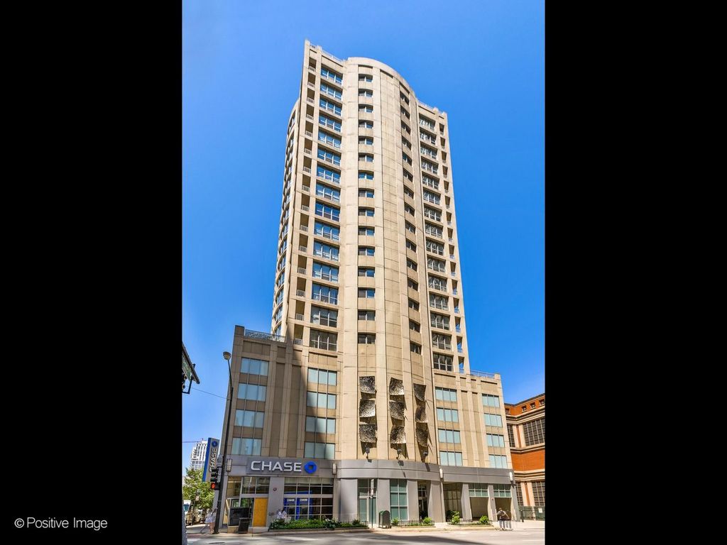 600 N Dearborn Street 905, Chicago, IL 60654 — exterior