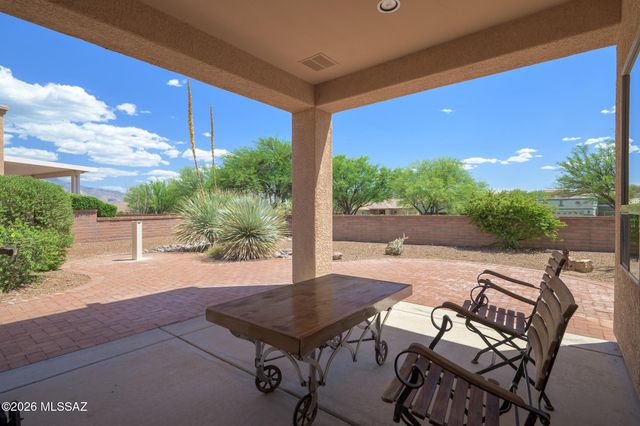 2025 W Amblemorn Drive, Green Valley, AZ 85622