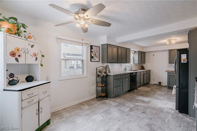 2679 N Bender Avenue, Akron, OH 44319