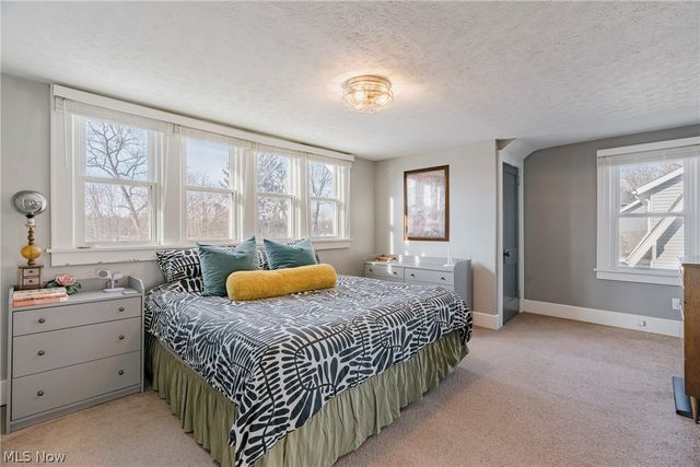 2679 N Bender Avenue, Akron, OH 44319