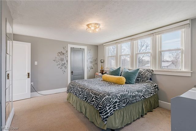 2679 N Bender Avenue, Akron, OH 44319