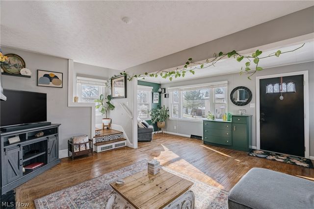 2679 N Bender Avenue, Akron, OH 44319