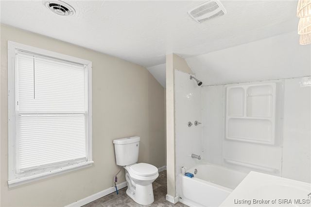 138 Blunt Avenue, Austin, IN 47102