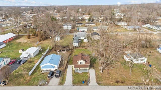 138 Blunt Avenue, Austin, IN 47102