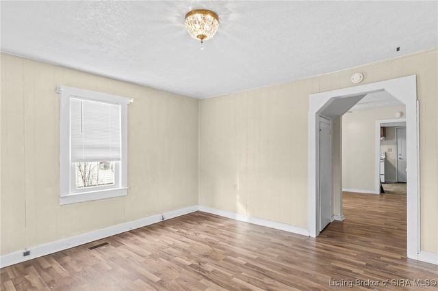 138 Blunt Avenue, Austin, IN 47102