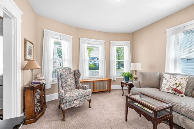 162 Hubbard St, Ludlow, MA 01056