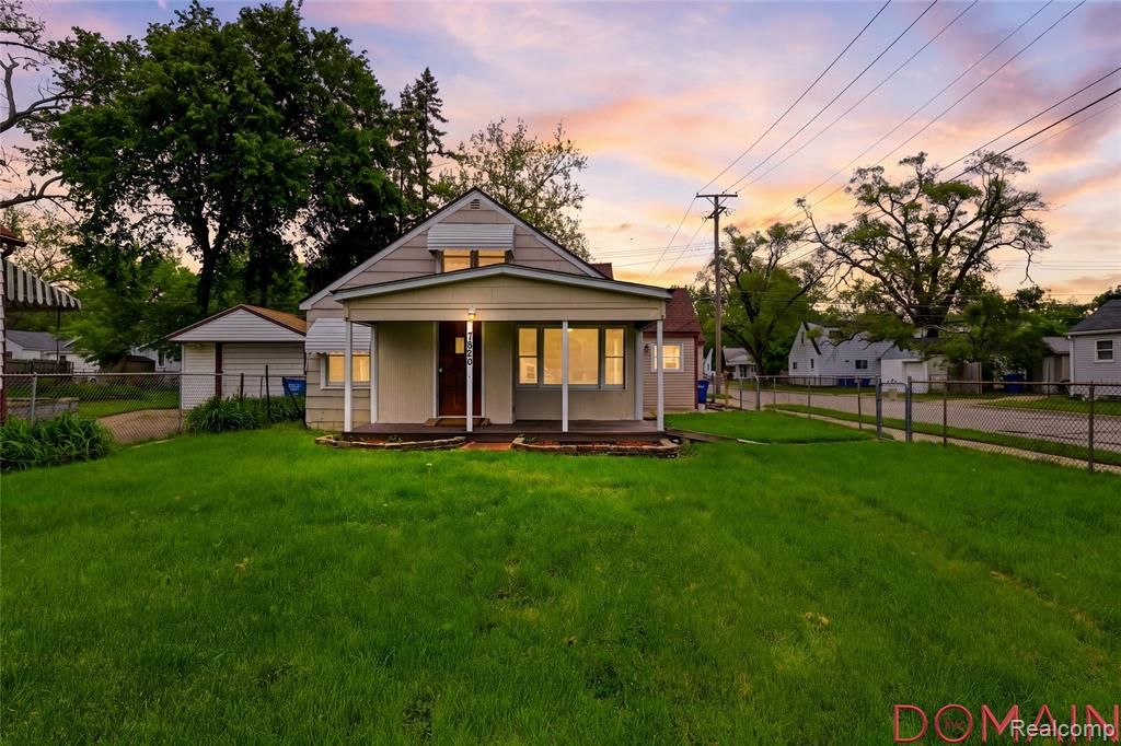 7285 Prospect Avenue, Warren, MI 48091