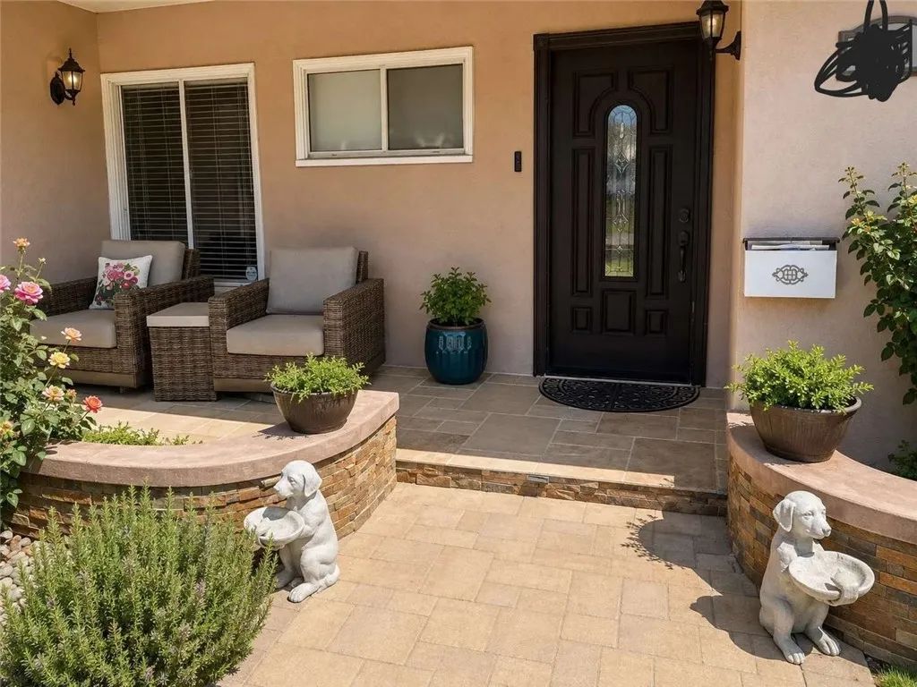 6600 Callicott Avenue, West Hills, CA 91307