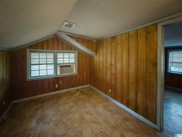 1027 41ST STREET, Birmingham, AL 35208