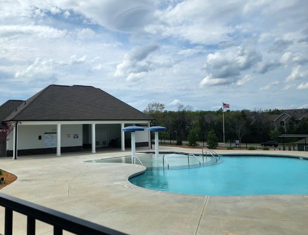 1054 Woodbridge Blvd, Lebanon, TN 37090