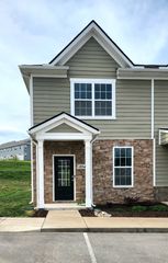 1054 Woodbridge Blvd, Lebanon, TN 37090