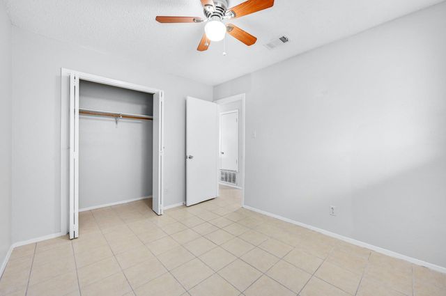 2008 Old West PL B, Round Rock, TX 78681