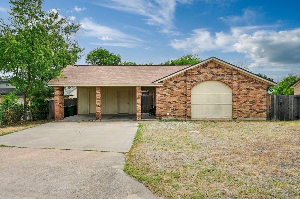2008 Old West PL B, Round Rock, TX 78681