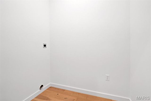 215 N Sarah Street 8, St Louis, MO 63108