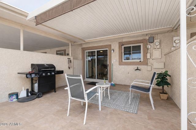 10619 W COGGINS Drive, Sun City, AZ 85351