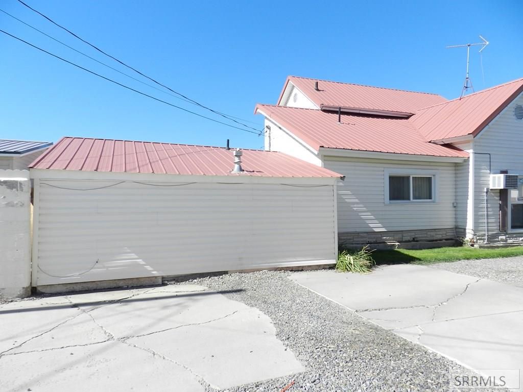 Image 6 of property listing at 901 Main Street, Salmon, ID 83467