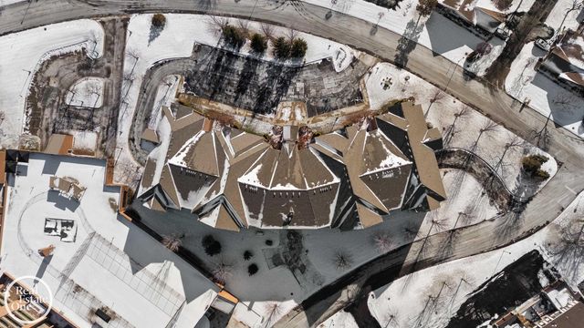 2118 Country Club Drive, St Clair Shores, MI 48082