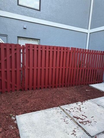 1 Crossings Circle W C, Boynton Beach, FL 33435