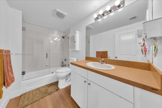 1250 S Miami Avenue 2106, Miami, FL 33130
