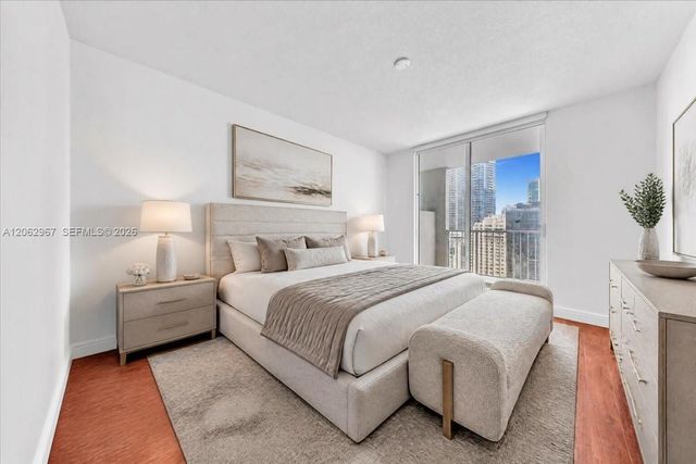 1250 S Miami Avenue 2106, Miami, FL 33130