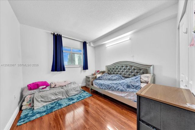 1250 S Miami Avenue 2106, Miami, FL 33130