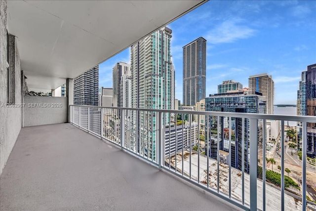 1250 S Miami Avenue 2106, Miami, FL 33130